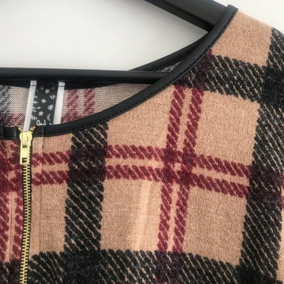 PEPLUM JACKET STYLE TOP - 1XL, 2XL, and 3XL Sizes Available - Picture 4 of 4